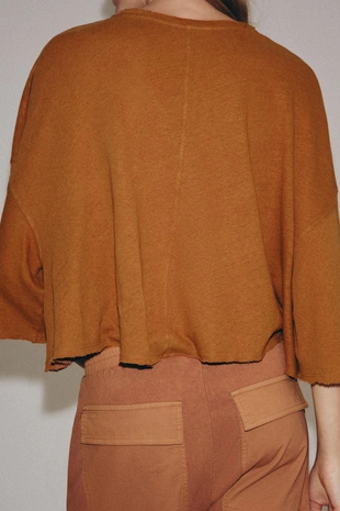 Футболка из хлопка и льна