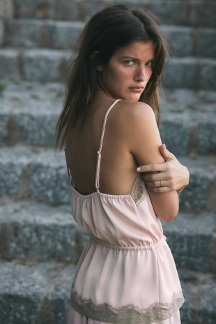 Атласный топ с кружевом