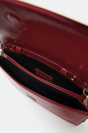 Сумка из лакированной искусственной кожи- Заказать в России