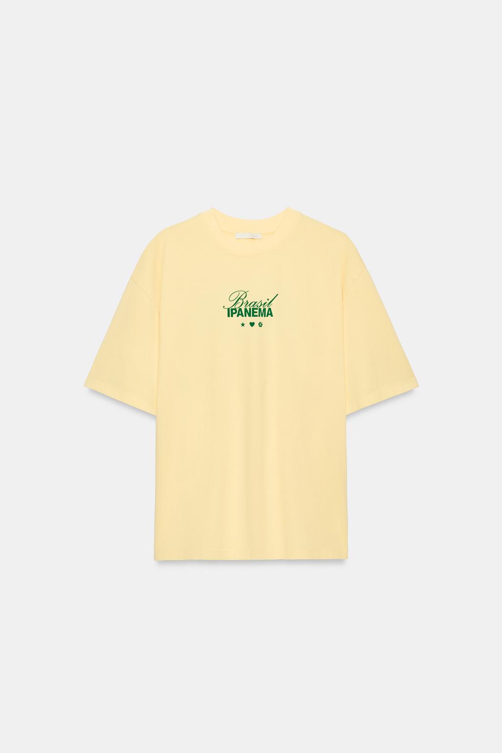 ФУТБОЛКА ИЗ ТКАНИ С ЭФФЕКТОМ ПОТЕРТОСТИ С НАДПИСЬЮ