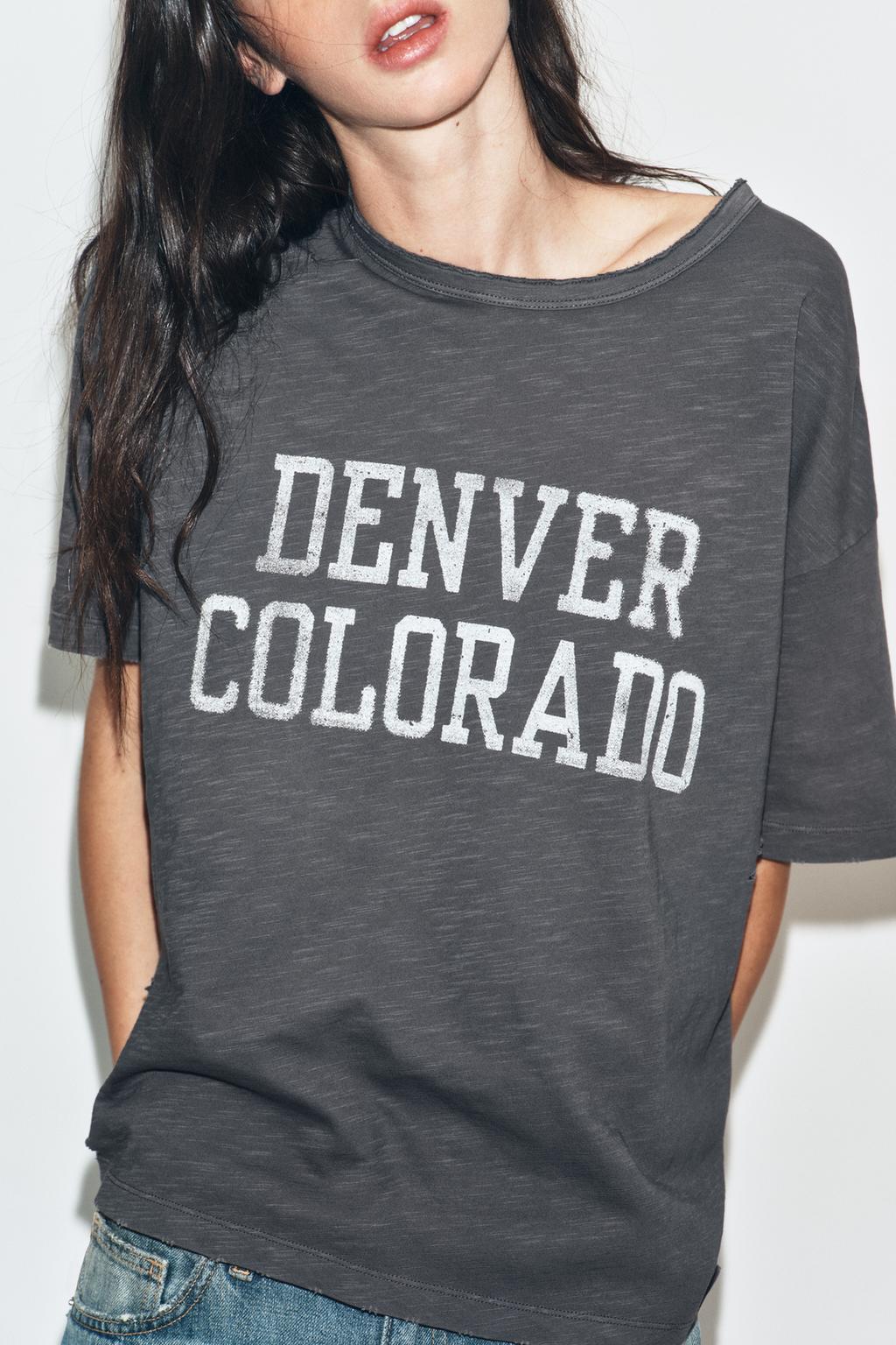 ФУТБОЛКА ОВЕРСАЙЗ С РАЗРЕЗАМИ И НАДПИСЬЮ