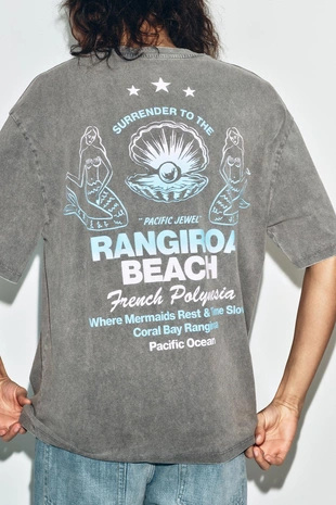 Футболка из ткани с эффектом потертости с надписью- Заказать в России