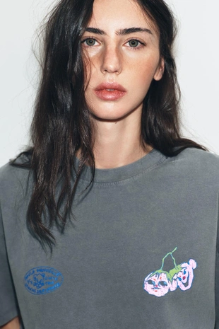 Футболка Paula Grenouille с эффектом потертости- Заказать в России