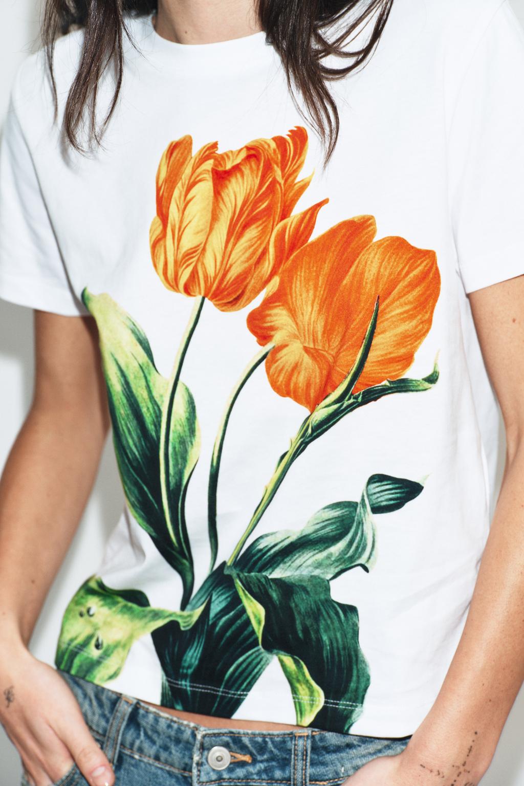 ФУТБОЛКА С ЦВЕТОЧНЫМ ПРИНТОМ