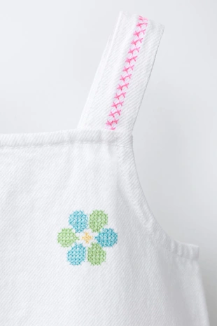 Платье из саржи с вышивкой крестиком- Заказать в России