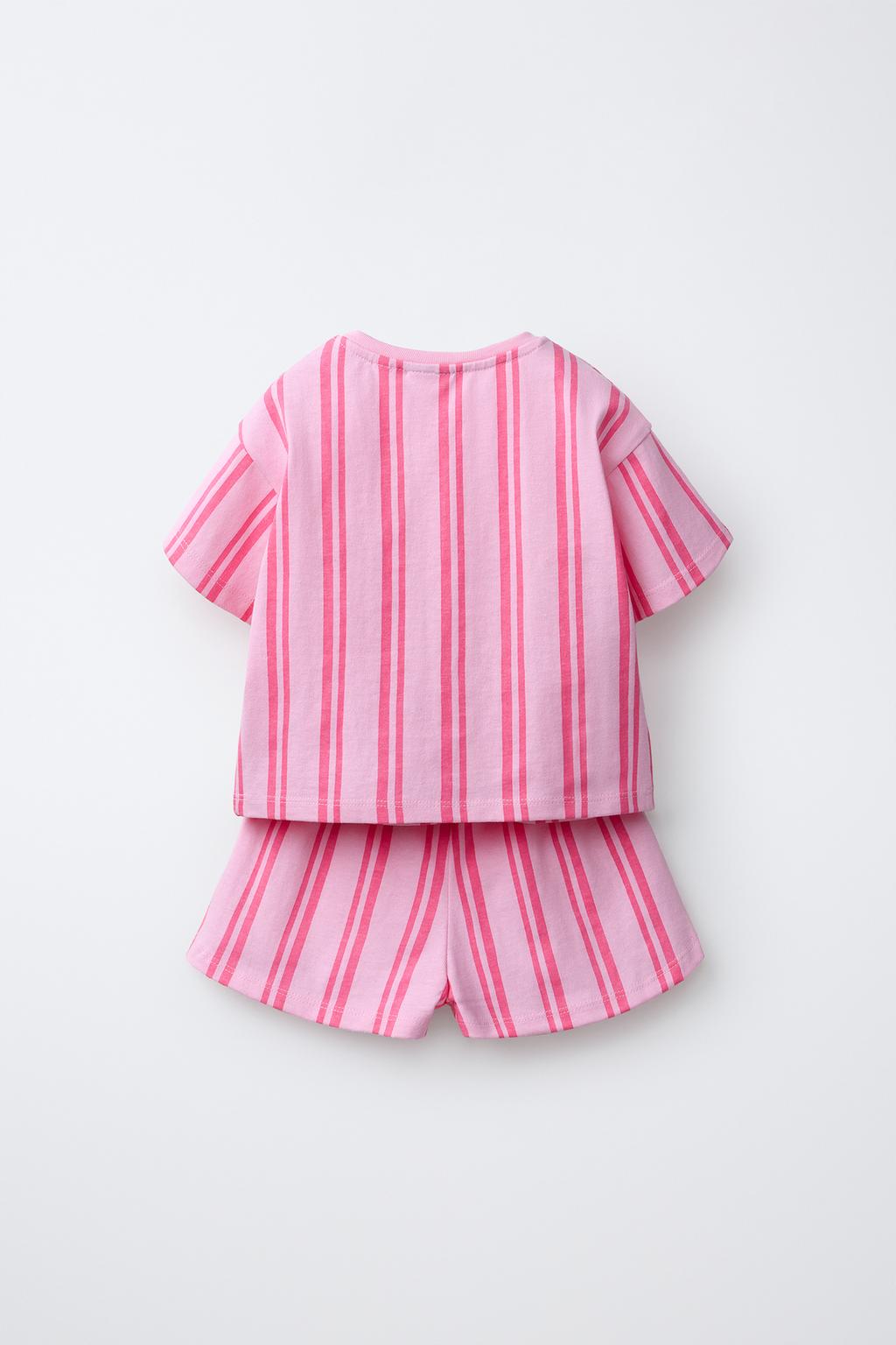 КОМПЛЕКТ ИЗ ФУТБОЛКИ И ШОРТОВ В ПОЛОСКУ С ВЫШИВКОЙ