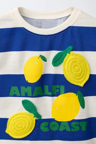 Футболка в полоску с нашивками-фруктами- Заказать в России