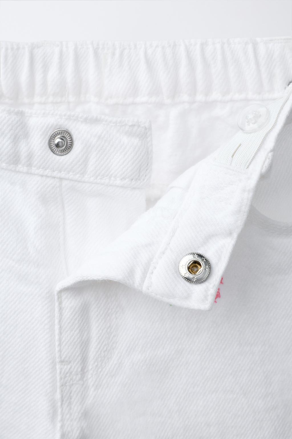 БЕРМУДЫ ИЗ ТВИЛА С ВЫШИВКОЙ КРЕСТИКОМ