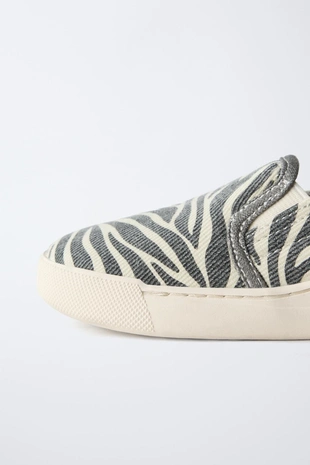 Кеды с принтом зебра- Заказать в России