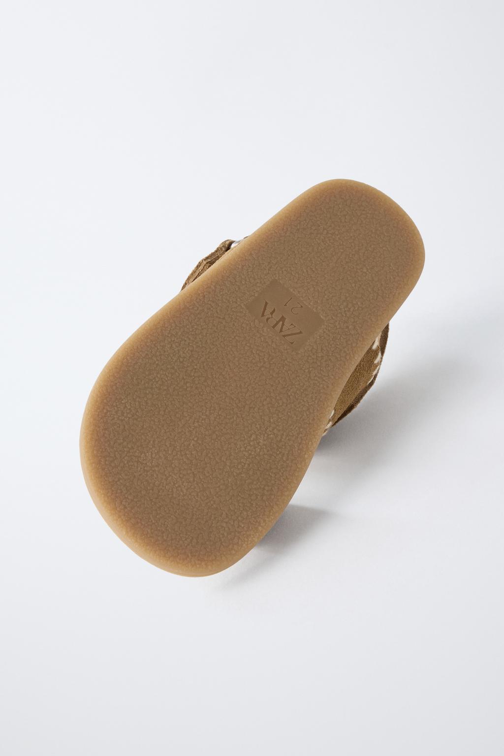 Сандалии из натуральной кожи без каблука