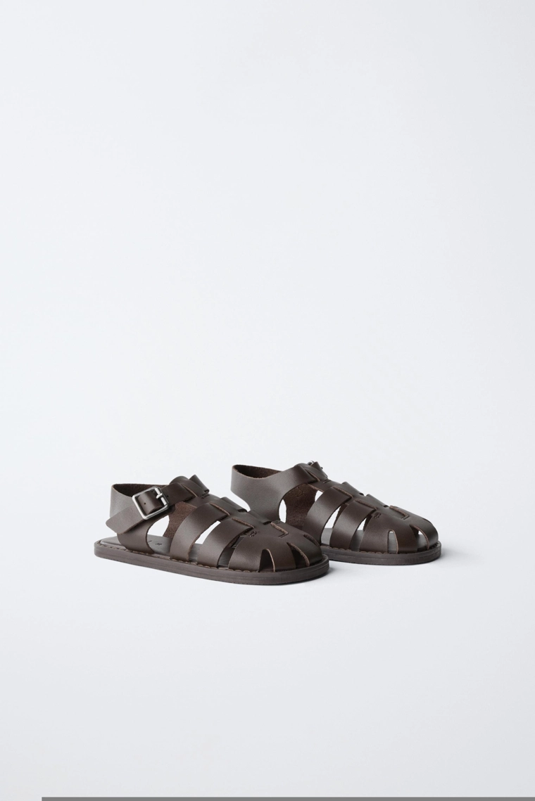 Кожаные сандалии с ремешками
