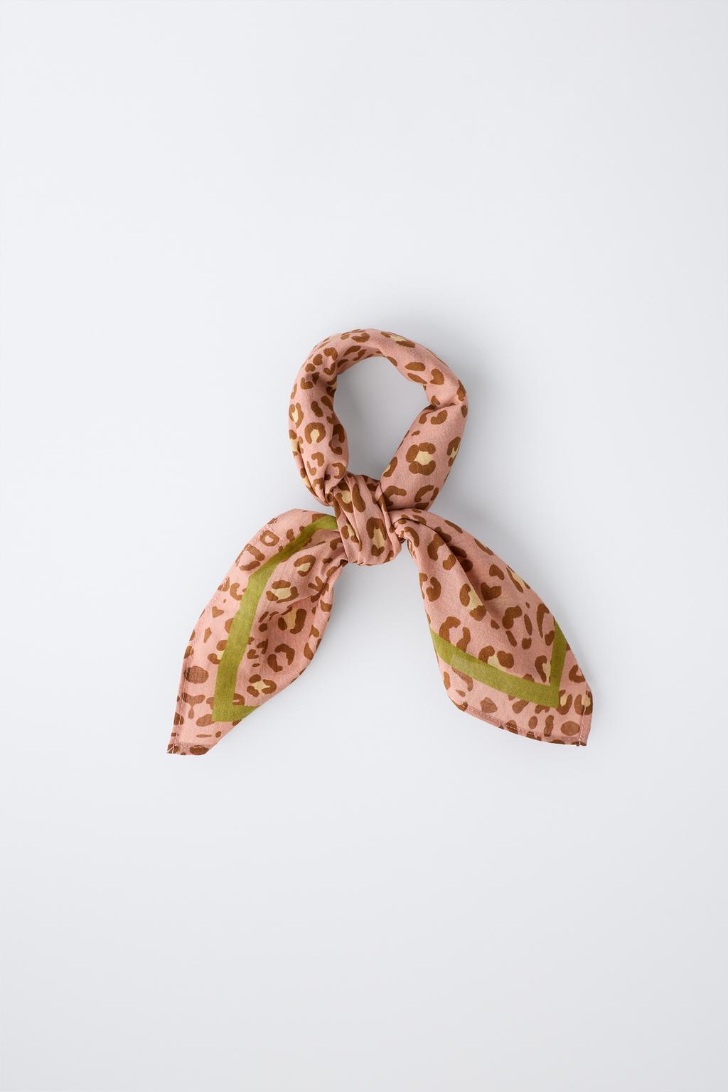 БАНДАНА С АНИМАЛИСТИЧЕСКИМ ПРИНТОМ