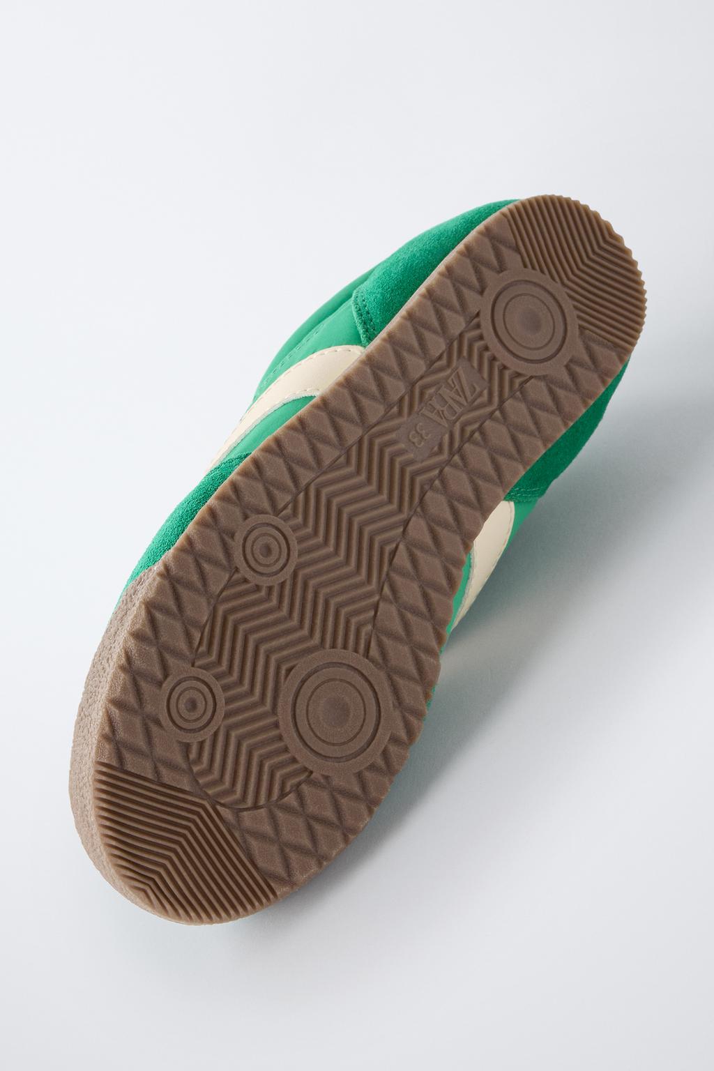 КОНТРАСТНЫЕ КРОССОВКИ