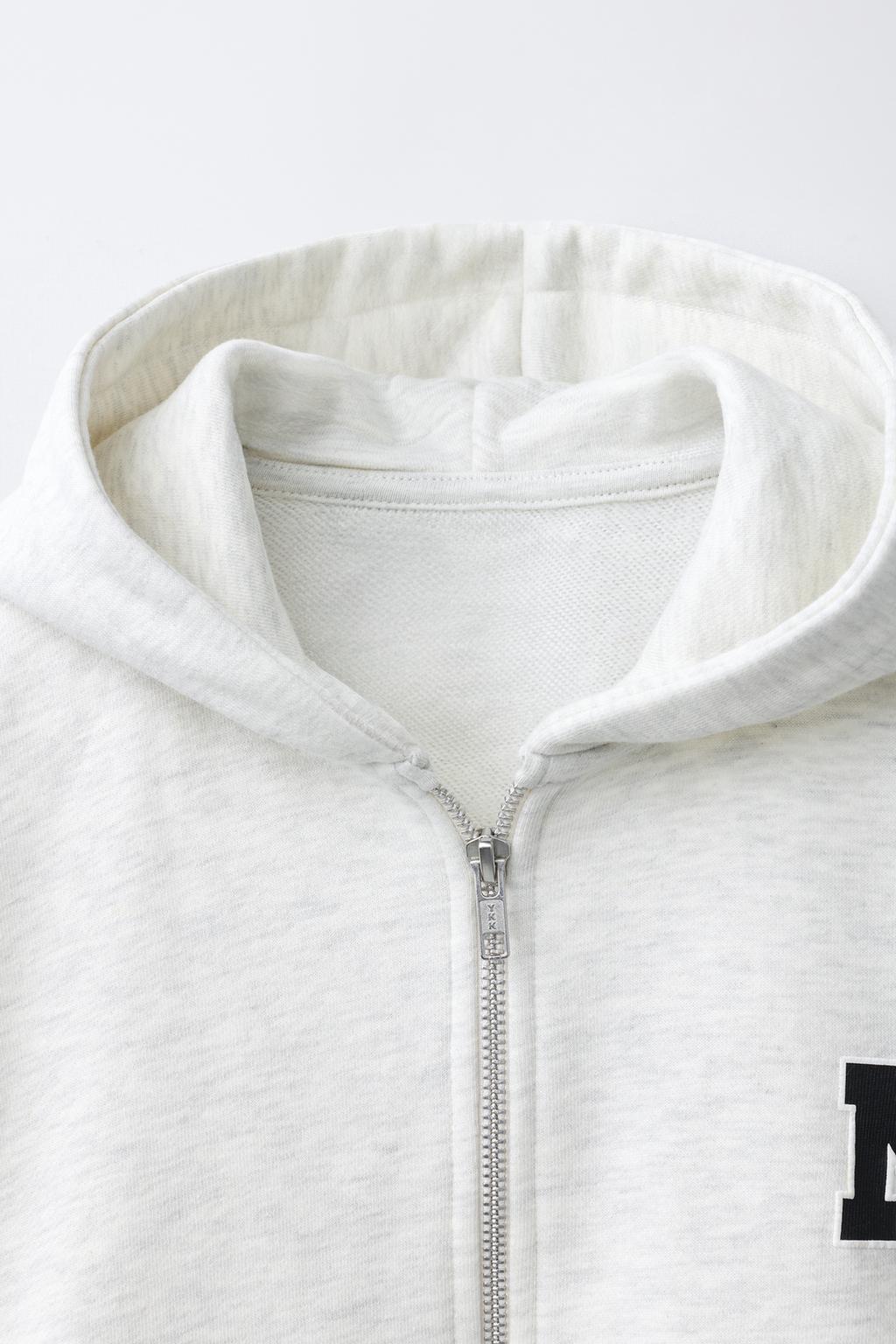 ТОЛСТОВКА НА МОЛНИИ С КАПЮШОНОМ