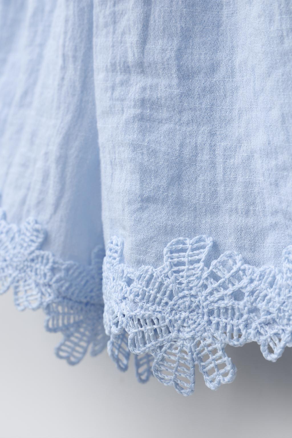 КОРОТКИЙ КОМБИНЕЗОН ХАЛТЕР С ВЫШИВКОЙ