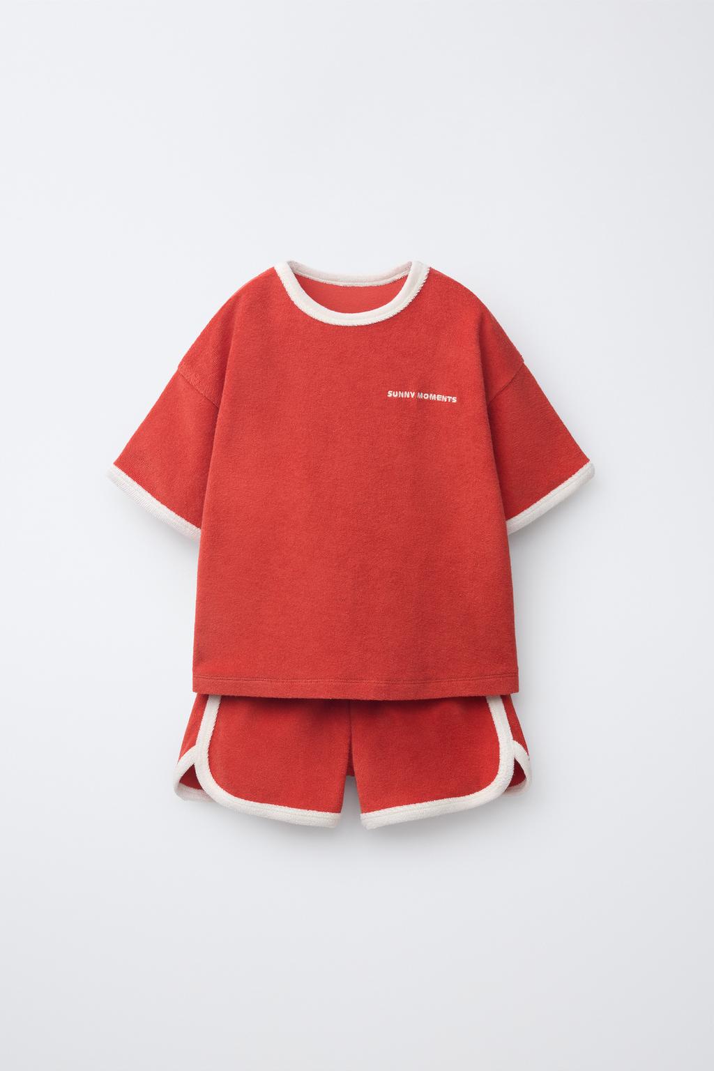 КОМПЛЕКТ ИЗ ФУТБОЛКИ И ШОРТОВ С ВСТАВКАМИ ИЗ МАХРОВОЙ ТКАНИ