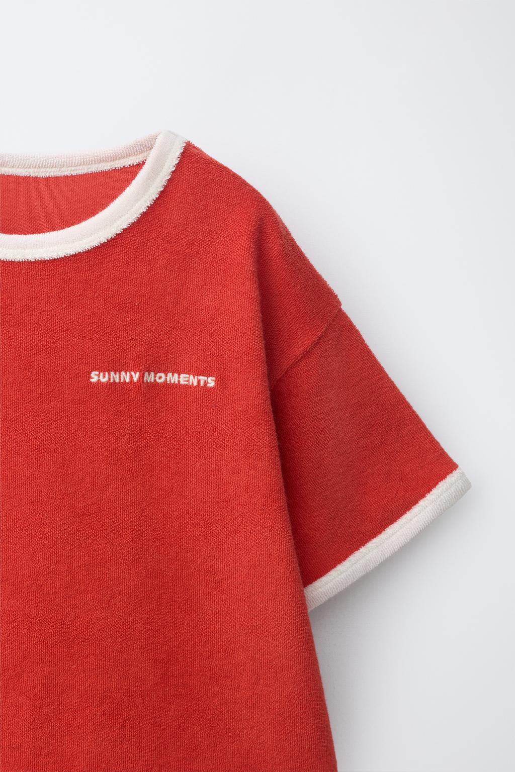 КОМПЛЕКТ ИЗ ФУТБОЛКИ И ШОРТОВ С ВСТАВКАМИ ИЗ МАХРОВОЙ ТКАНИ