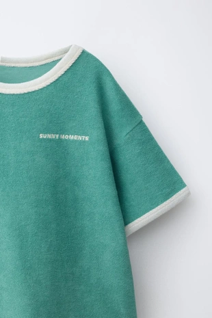 Комплект из футболки и шортов с вставками из махровой ткани