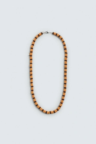 Ожерелье с бусинами и камнем- Заказать в России