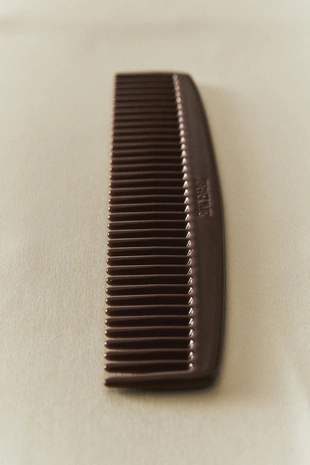 Пластиковый гребень для волос- Заказать в России
