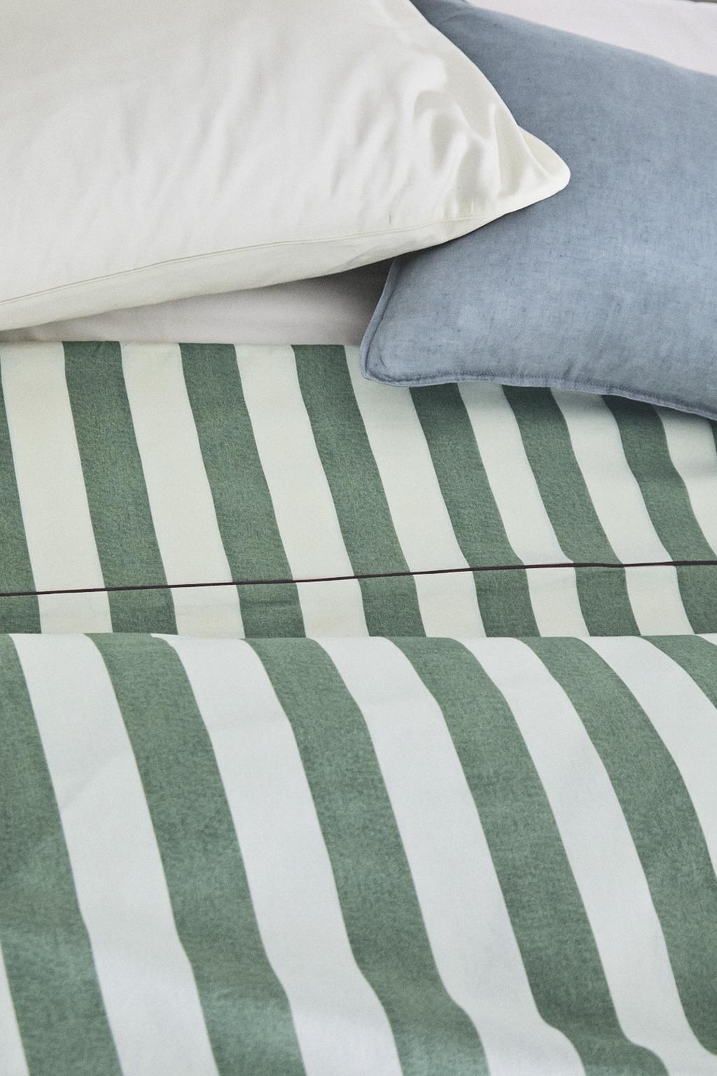 Простынь из мятного хлопка с полосками