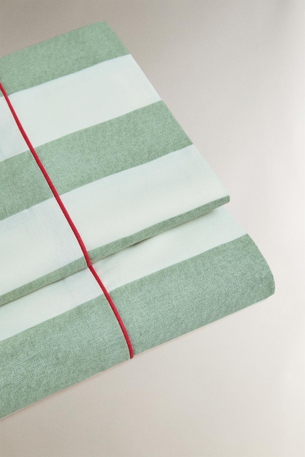 Простынь из мятного хлопка с полосками