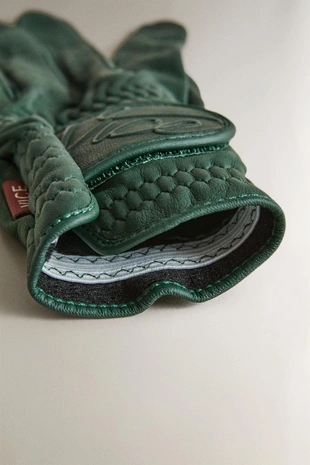 Левая перчатка для гольфа мужская- Заказать в России