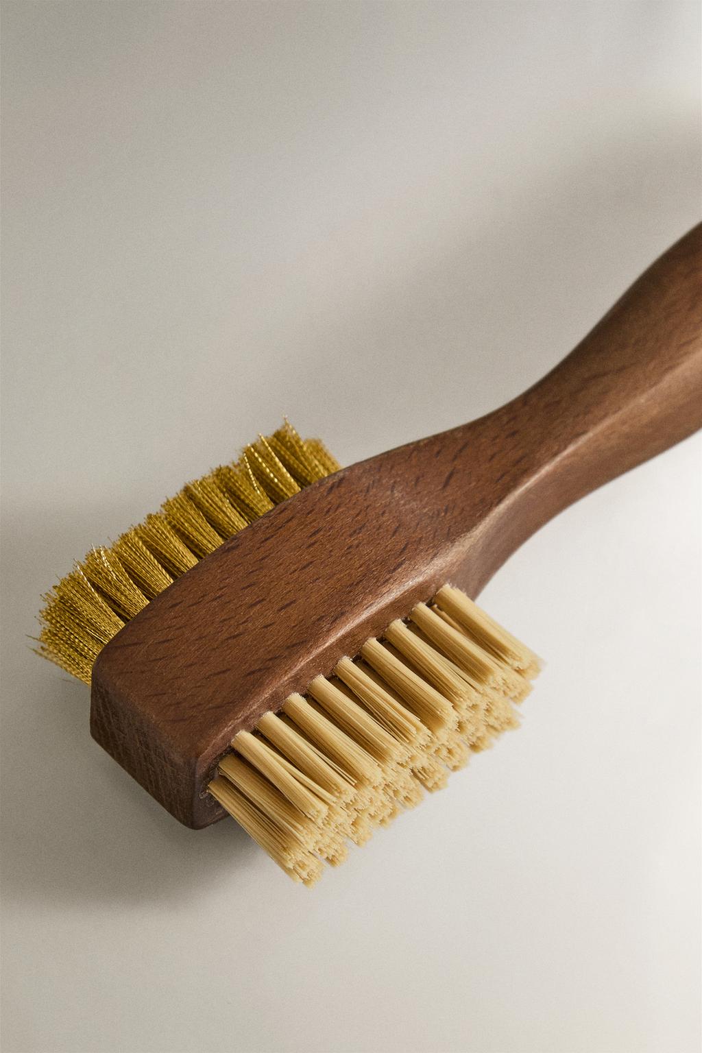 Деревянная щетка для гольфа