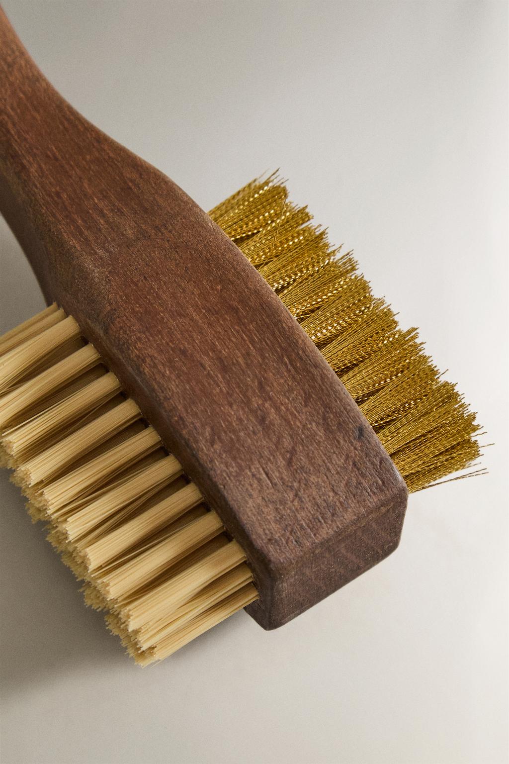 Деревянная щетка для гольфа