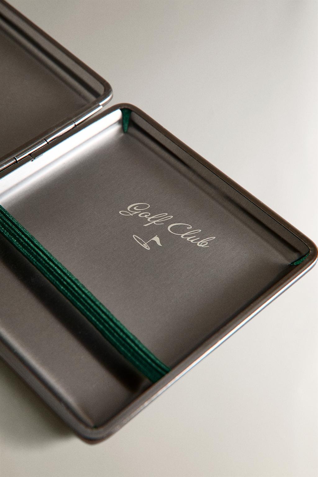 Зеленый кожаный портсигар