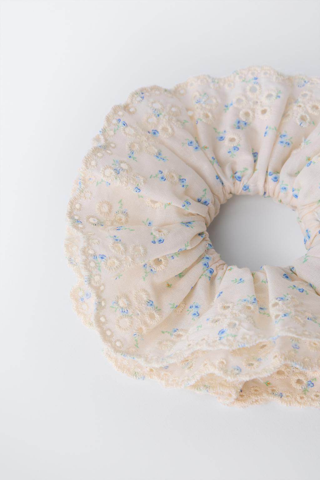 АЖУРНАЯ РЕЗИНКА ДЛЯ ВОЛОС С ЦВЕТАМИ