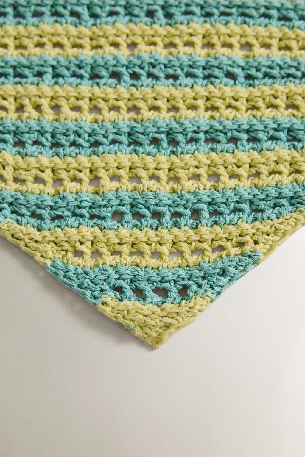 Детская вязаная пляжная бандана