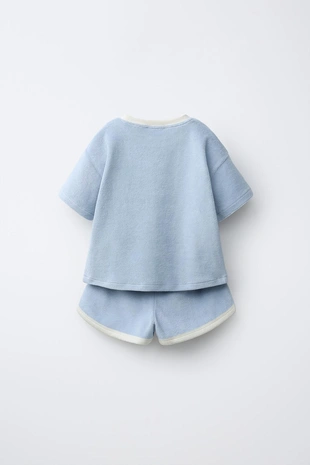 Комплект из футболки и шортов из махровой ткани- Заказать в России