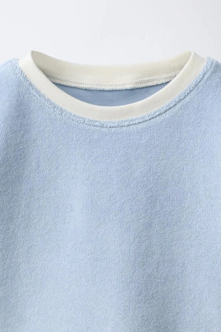 Комплект из футболки и шортов из махровой ткани- Заказать в России