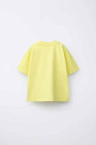 Футболка с принтом жирафа