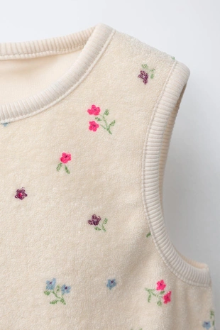 Комплект из футболки и шортов с цветочным узором из махровой ткани- Заказать в России