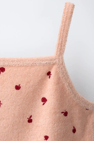 Комплект из футболки и шортов с вишнями и эффектом махровой ткани- Заказать в России