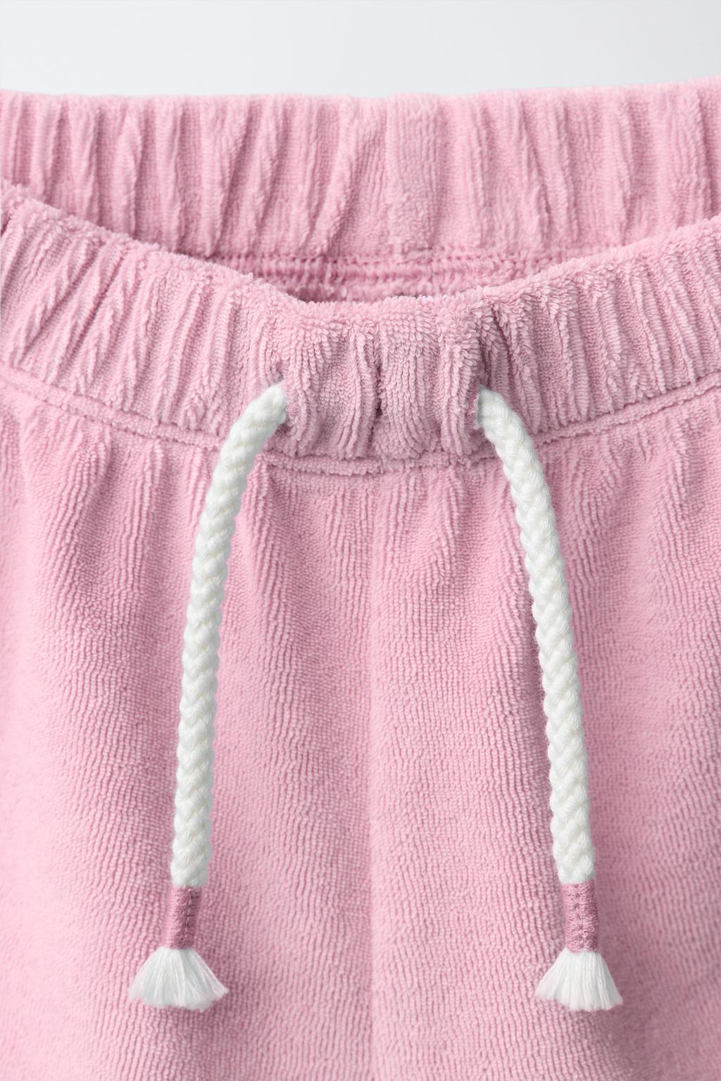 КОМПЛЕКТ ИЗ ФУТБОЛКИ И ШОРТОВ ИЗ МАХРОВОЙ ТКАНИ