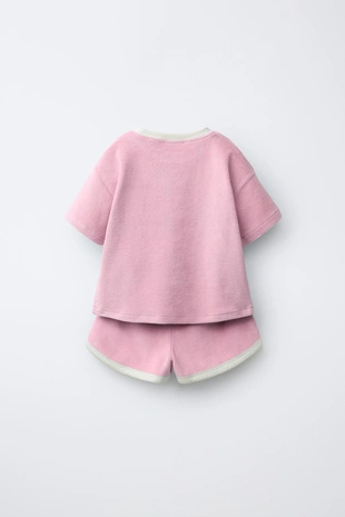 Комплект из футболки и шортов из махровой ткани