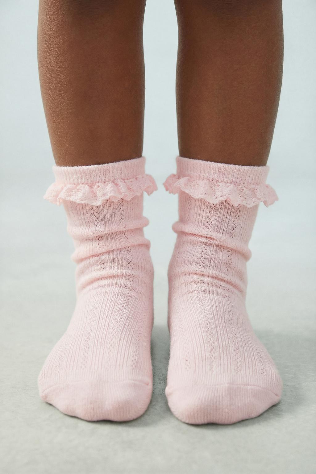 НАБОР ИЗ ДВУХ КОРОТКИХ НОСКОВ С КРУЖЕВОМ