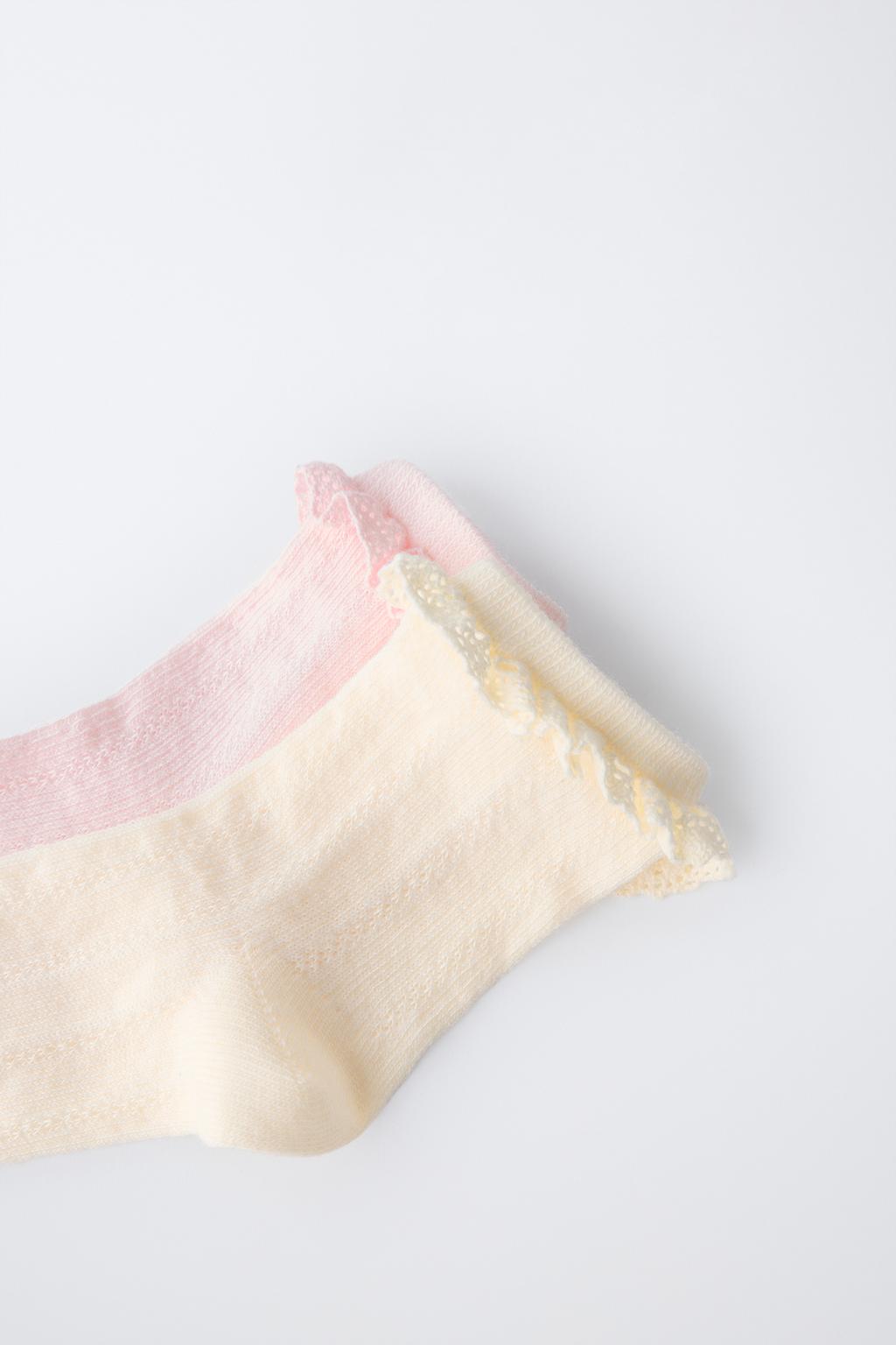 НАБОР ИЗ ДВУХ КОРОТКИХ НОСКОВ С КРУЖЕВОМ