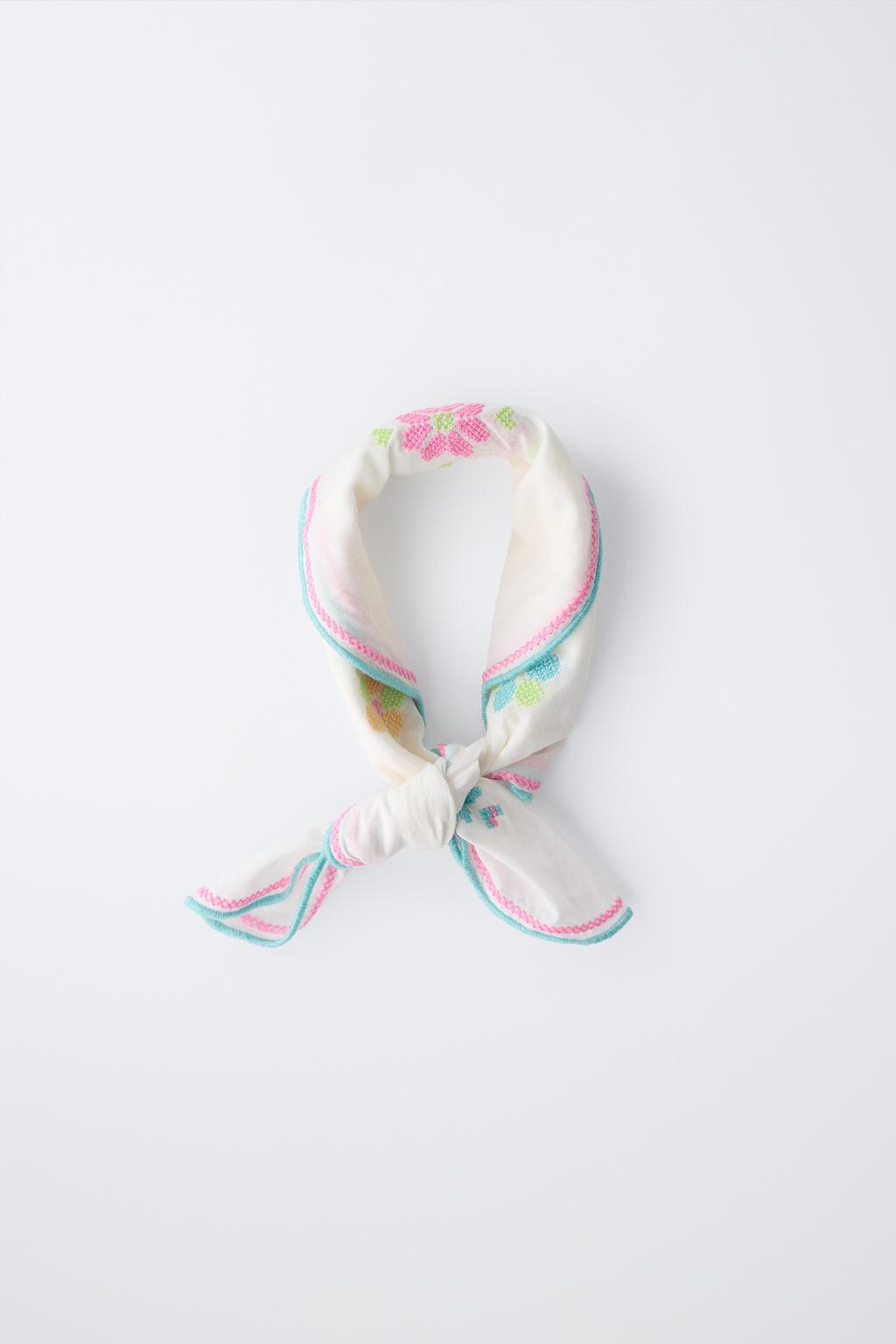 БАНДАНА С ВЫШИВКОЙ КРЕСТИКОМ