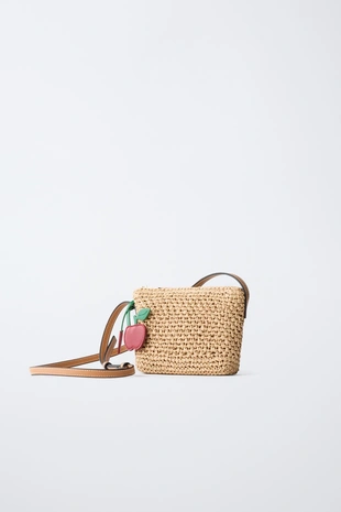 Сумка из рафии с вишнями- Заказать в России