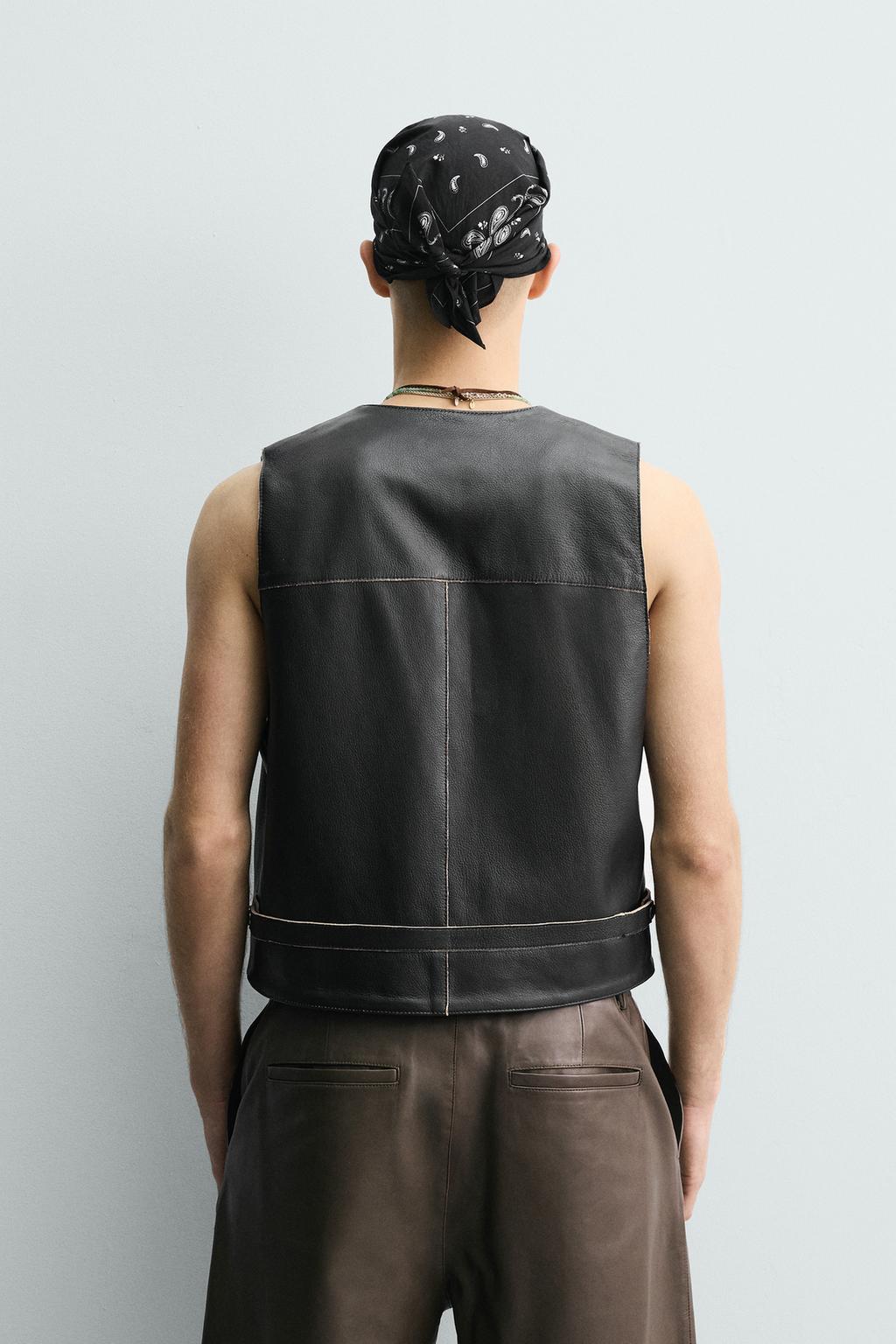 КОЖАНЫЙ ЖИЛЕТ С КОНТРАСТНОЙ СТРОЧКОЙ