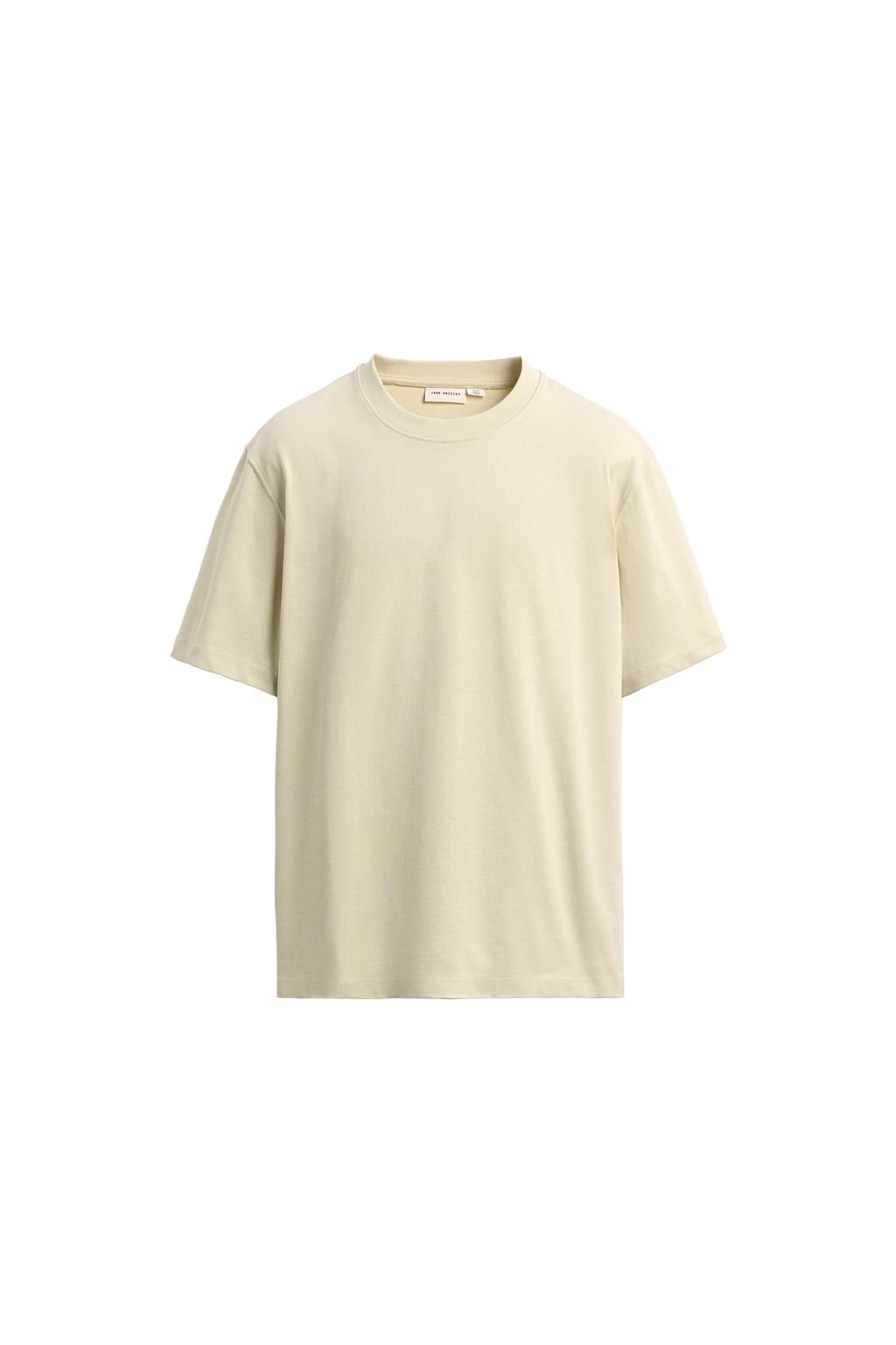 ПЛОТНАЯ ФУТБОЛКА С КОРОТКИМИ РУКАВАМИ