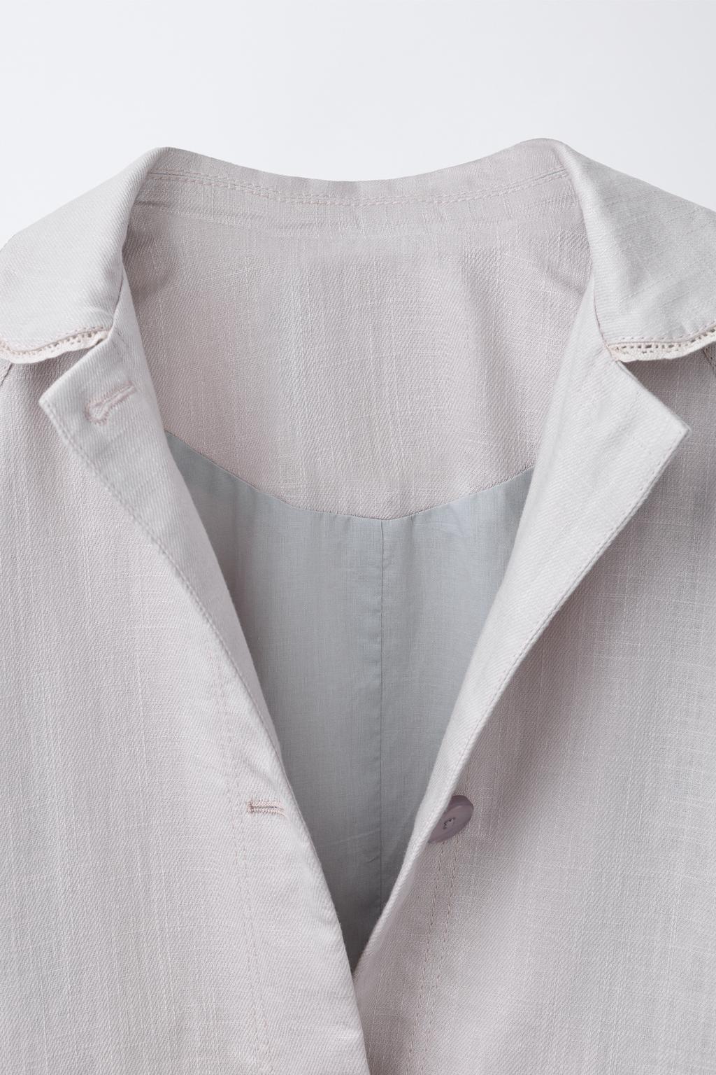 ОДНОТОННОЕ ПАЛЬТО ИЗ ЛЬНА И ХЛОПКА