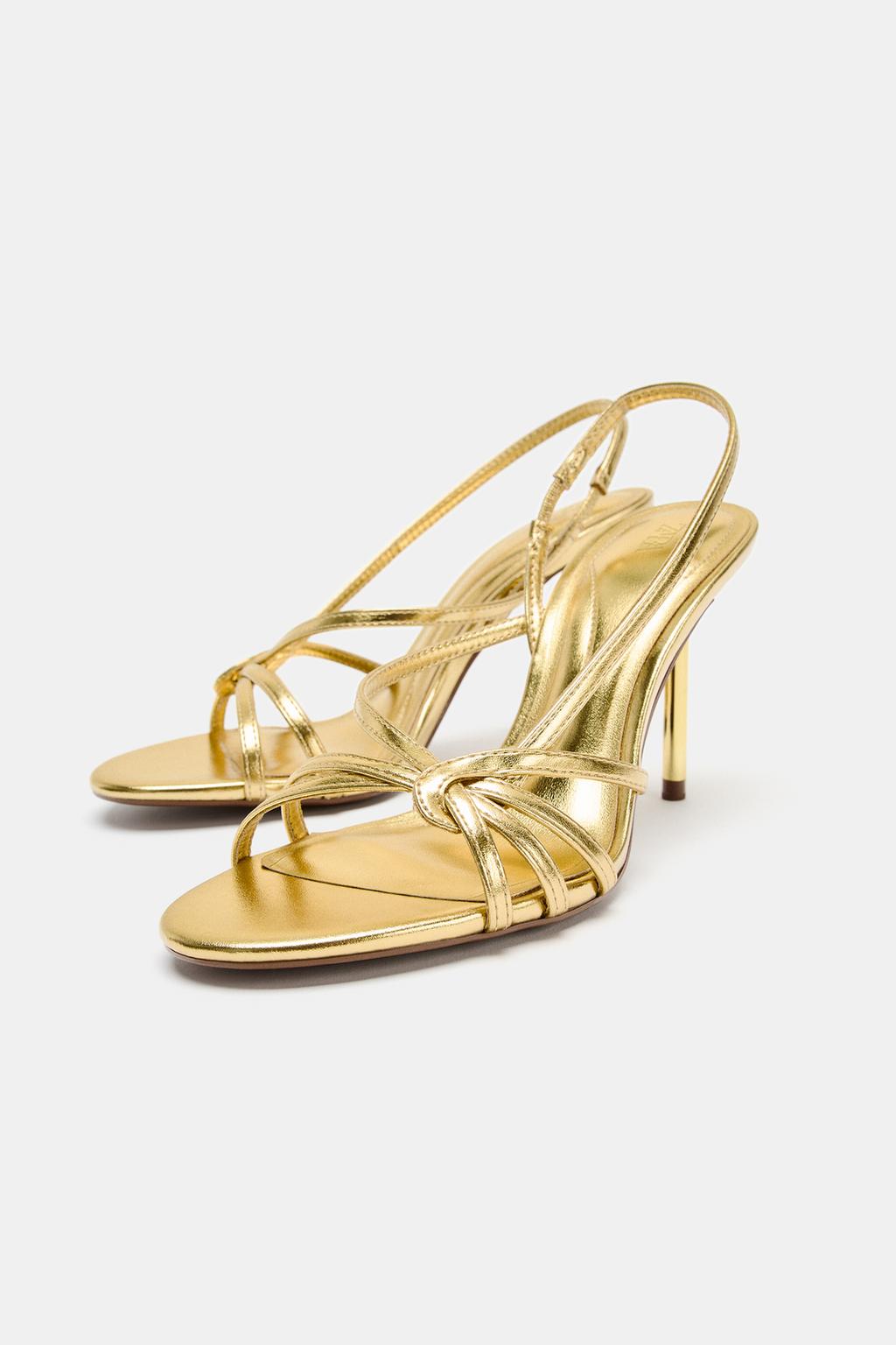 БОСОНОЖКИ НА КАБЛУКЕ С ЛАМИНИРОВАННЫМИ РЕМЕШКАМИ