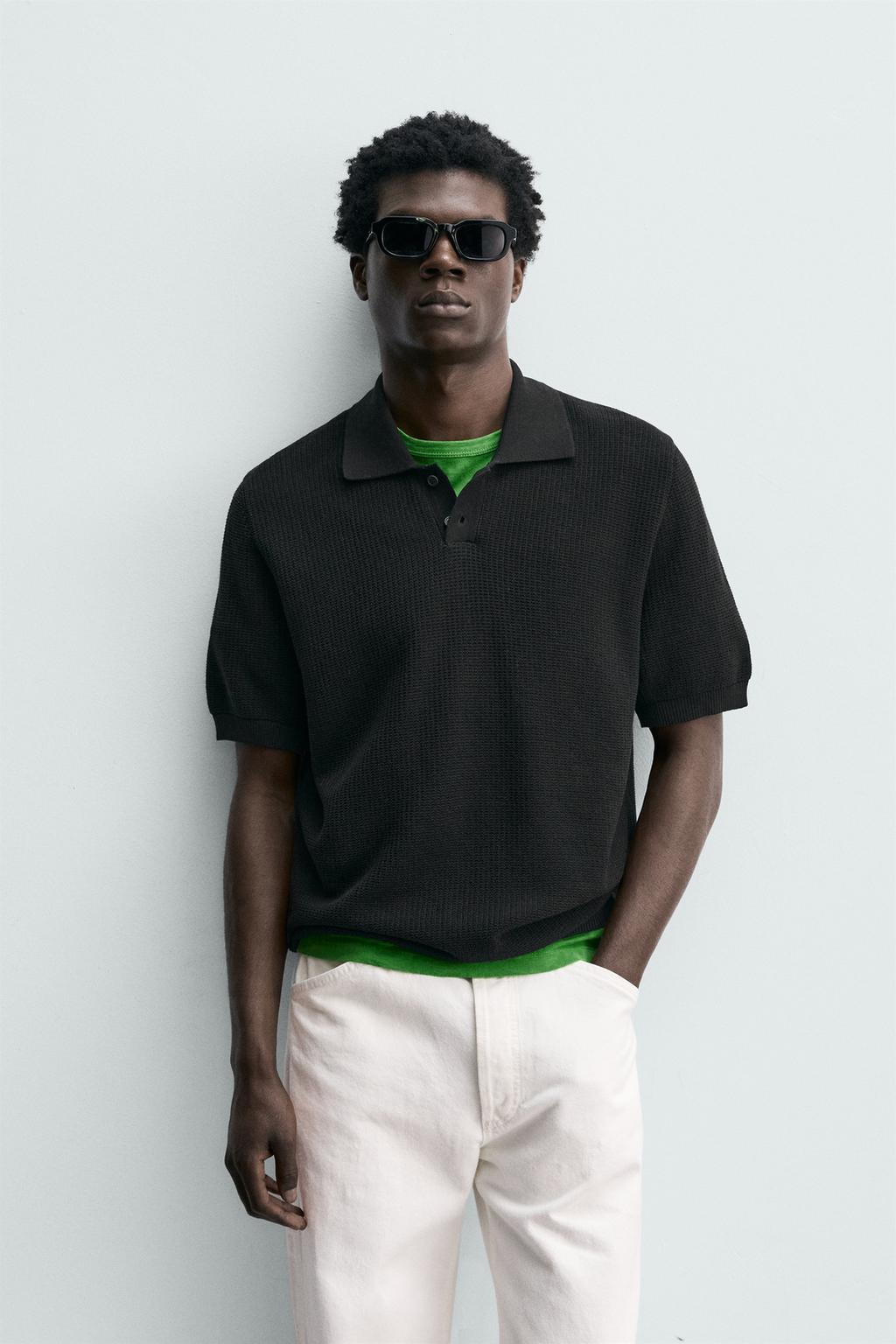 ПОЛО ИЗ РЕЛЬЕФНОГО ТРИКОТАЖА КЛАССИЧЕСКОГО КРОЯ