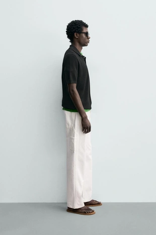 Поло из рельефного трикотажа классического кроя- Заказать в России