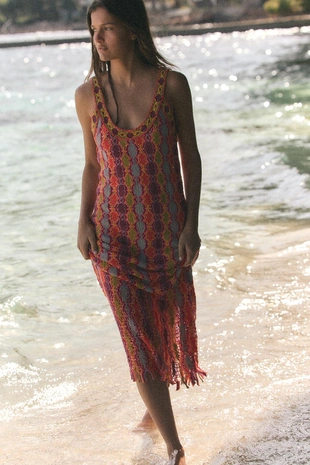 Длинное трикотажное платье с бахромой- Заказать в России